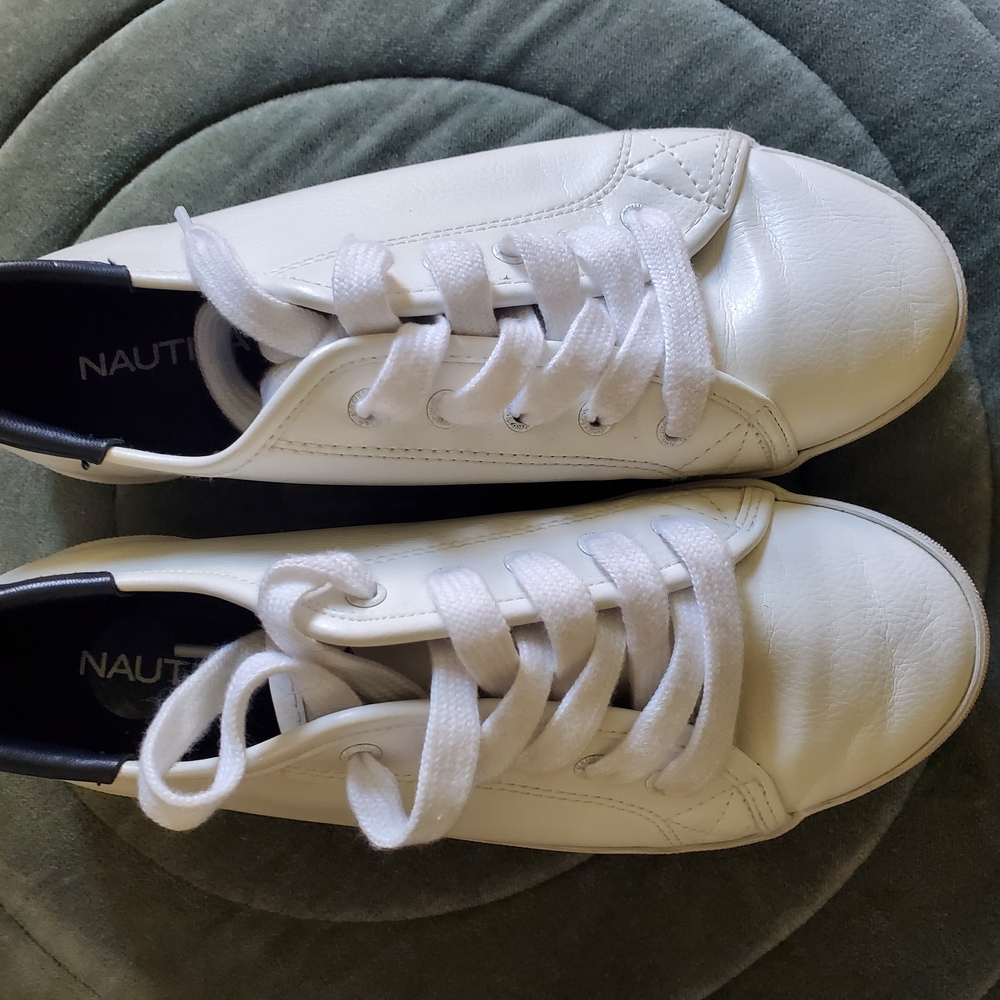 Nautica Classic White Lace-Up Sneakers